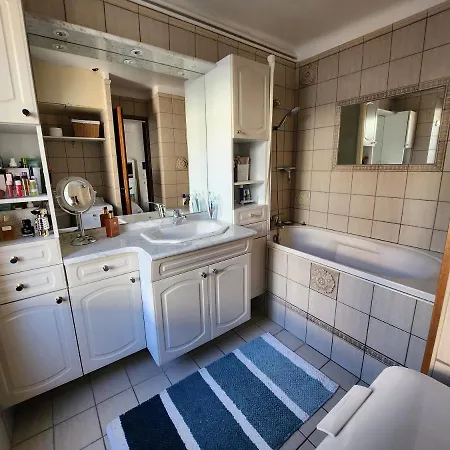 T2 Front De Mer Apartment